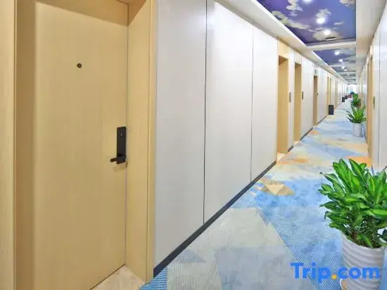 Pinjia Hotel (Yichun No.1 High School Second People's Hospital)