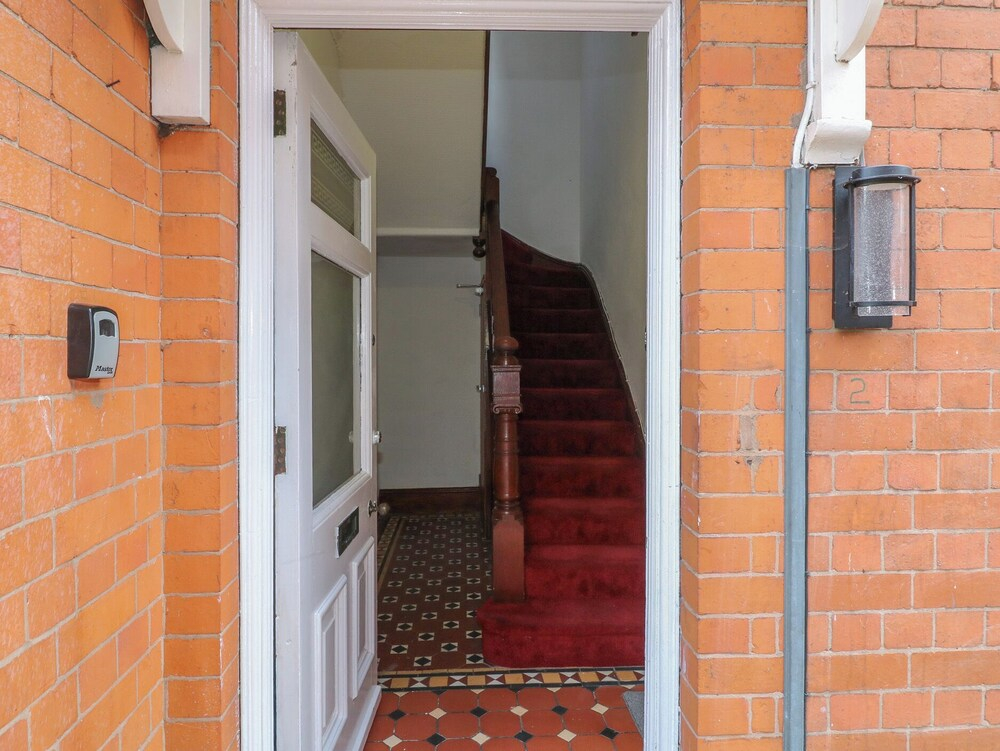 2 Evington Road