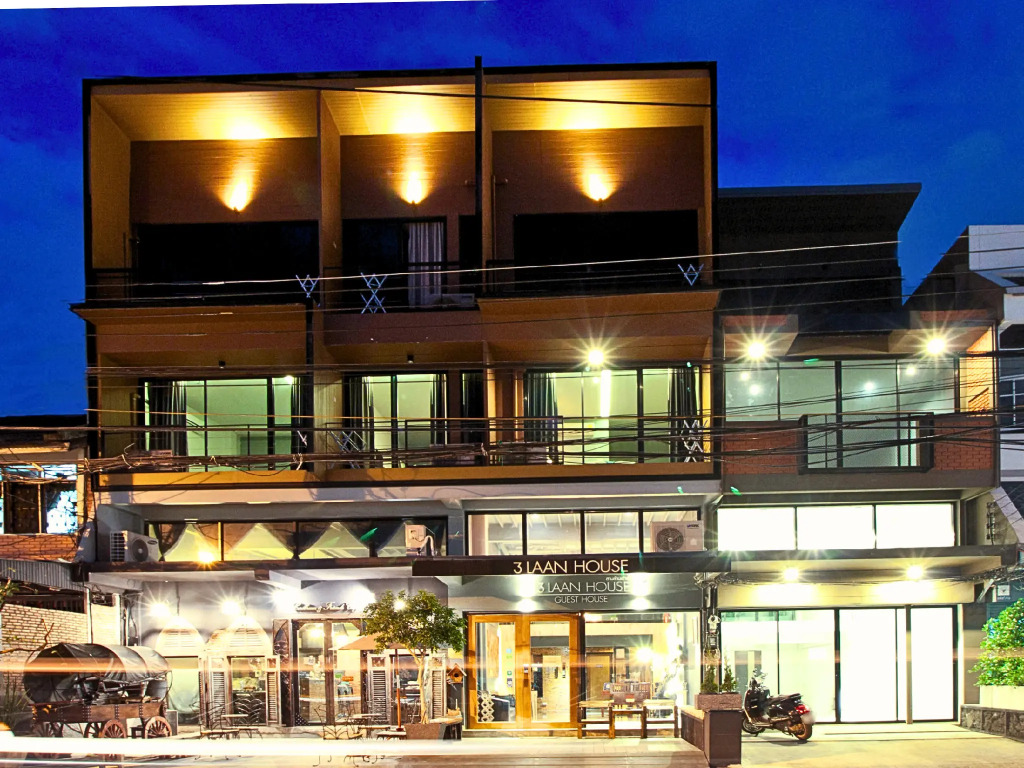 3 Laan House