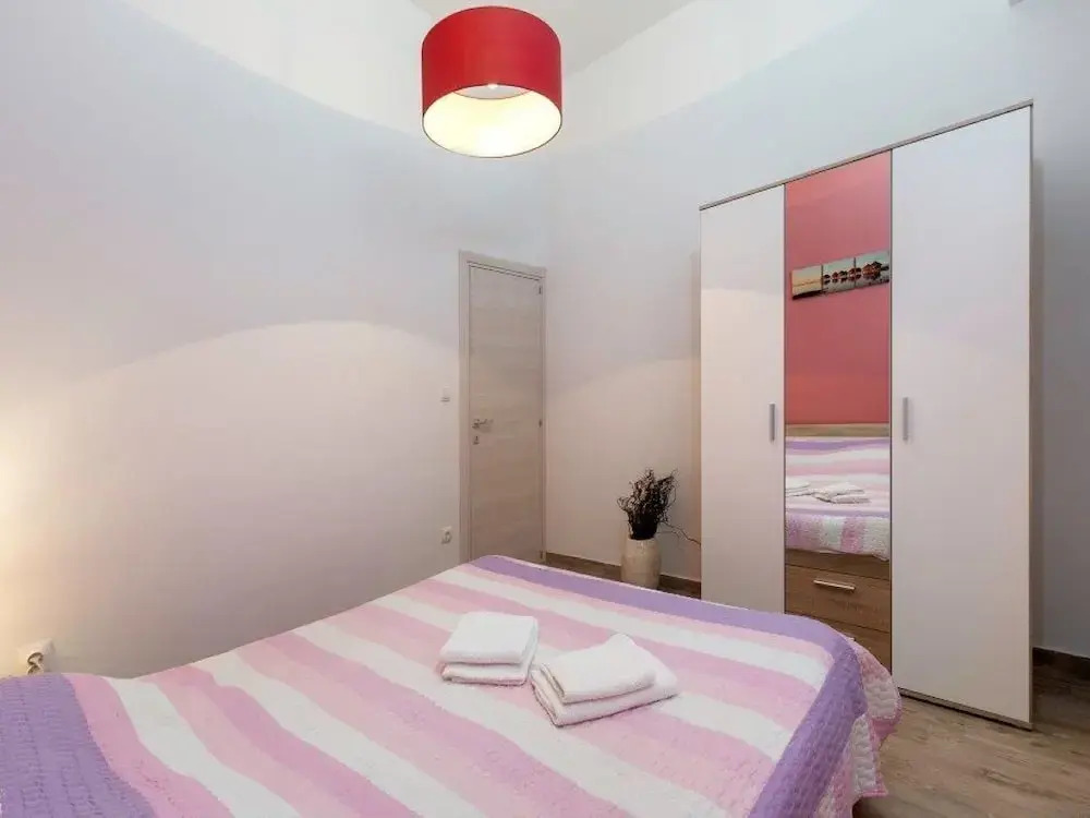 Pleasant Oriana Apartment near the sea-Pula