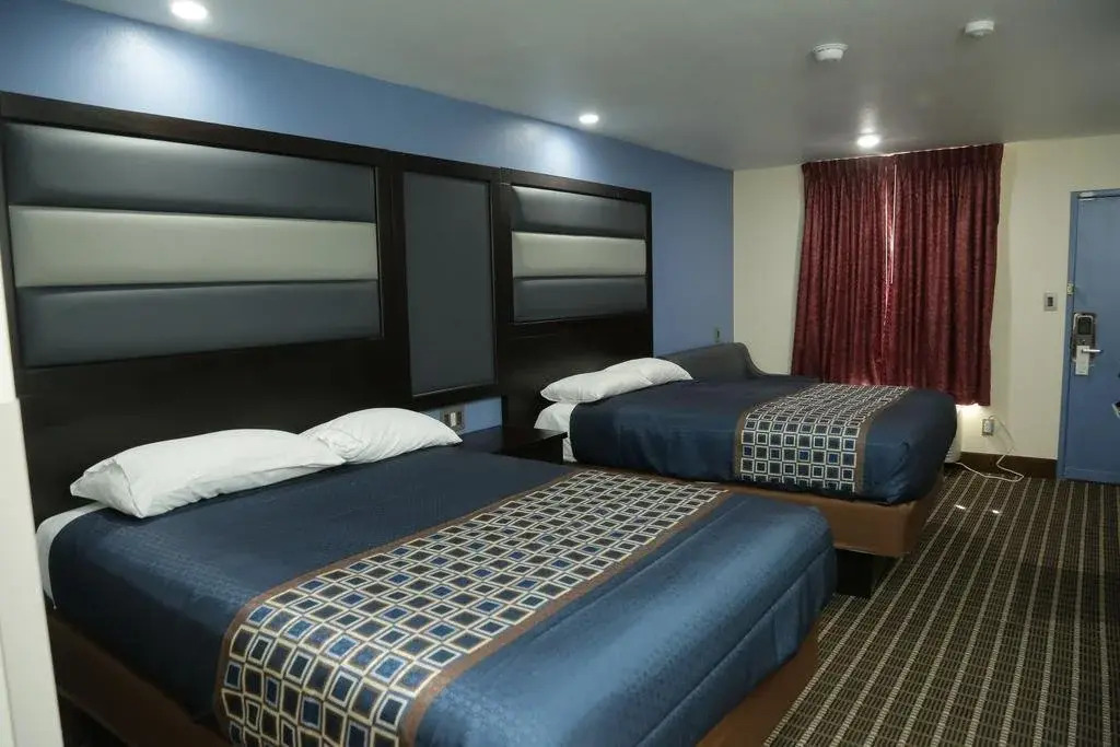 Theroff's Motel