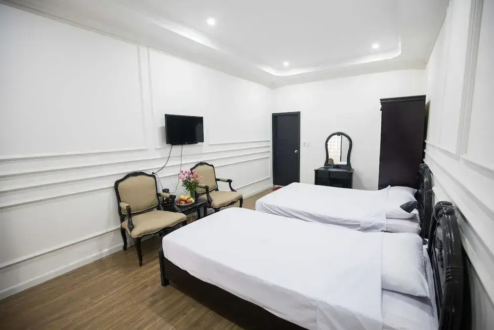 TrangTien Hostel