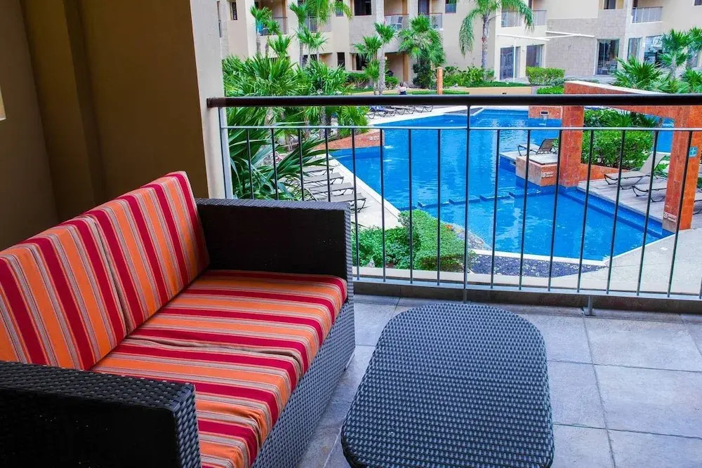 El Faro 205 Reef 2 Bedroom