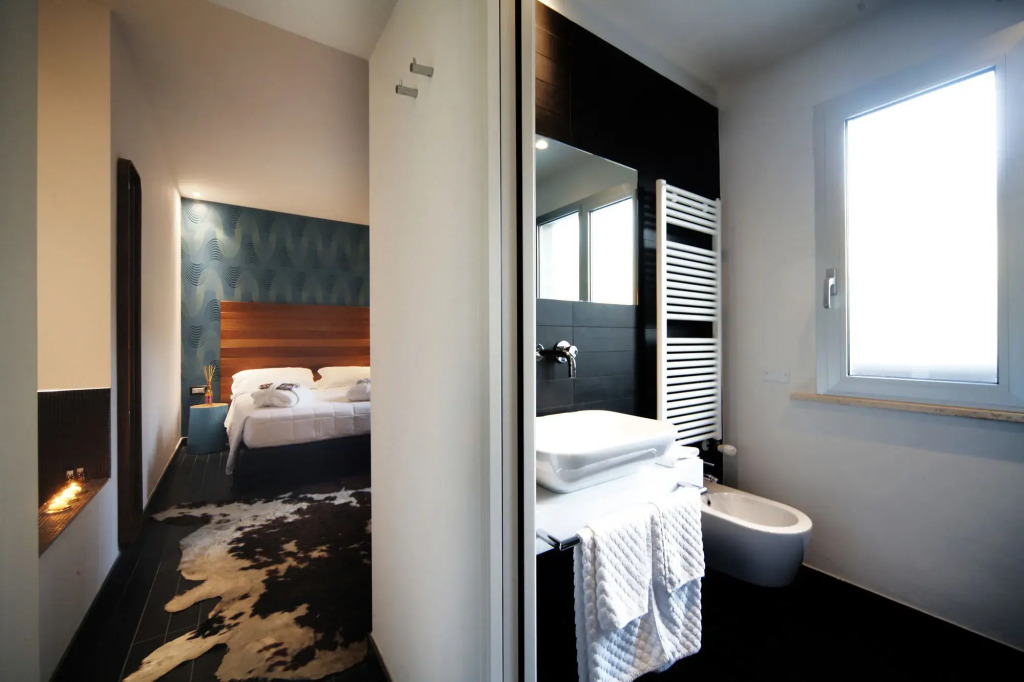 Q Hotel