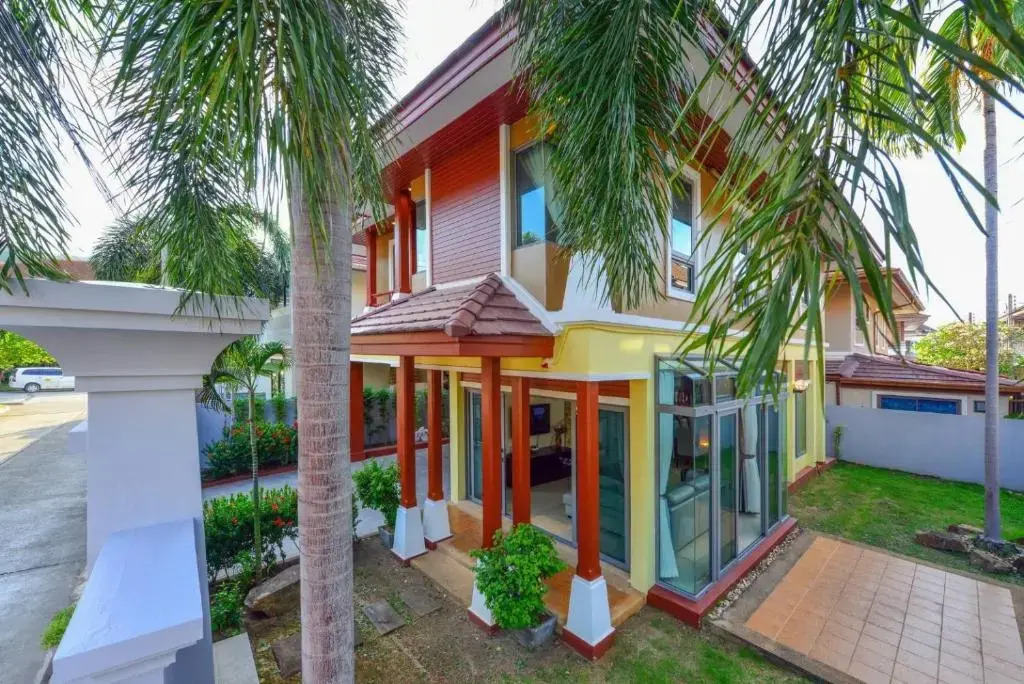 74 Patong villa walk to Bangla Rd in 10min 3 room cozy modern style