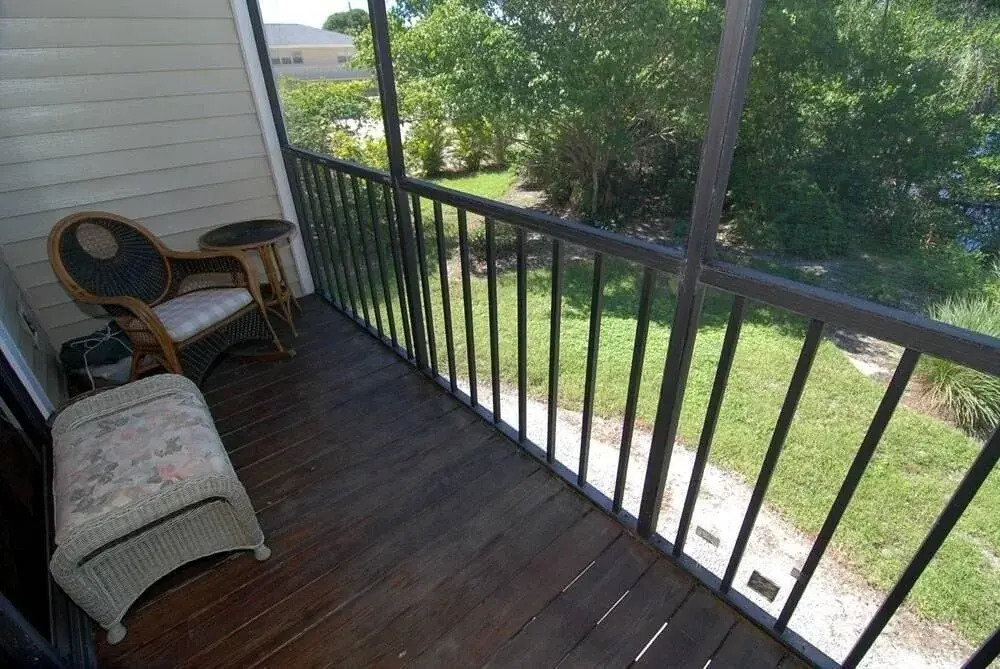 Lake Palms 1 - Close To It All! 2 Bedroom Townhouse