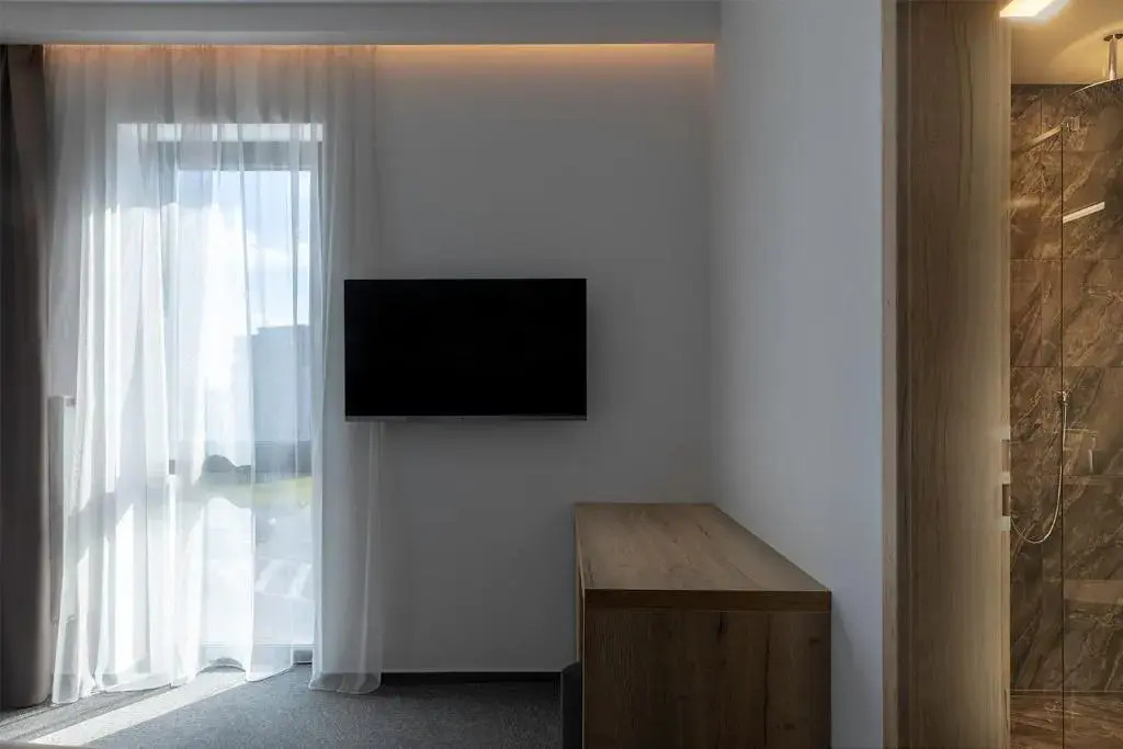 4 SMART HOTEL