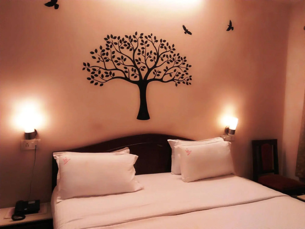 Plazaa Inn