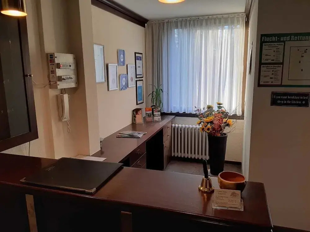 Center Hotel
