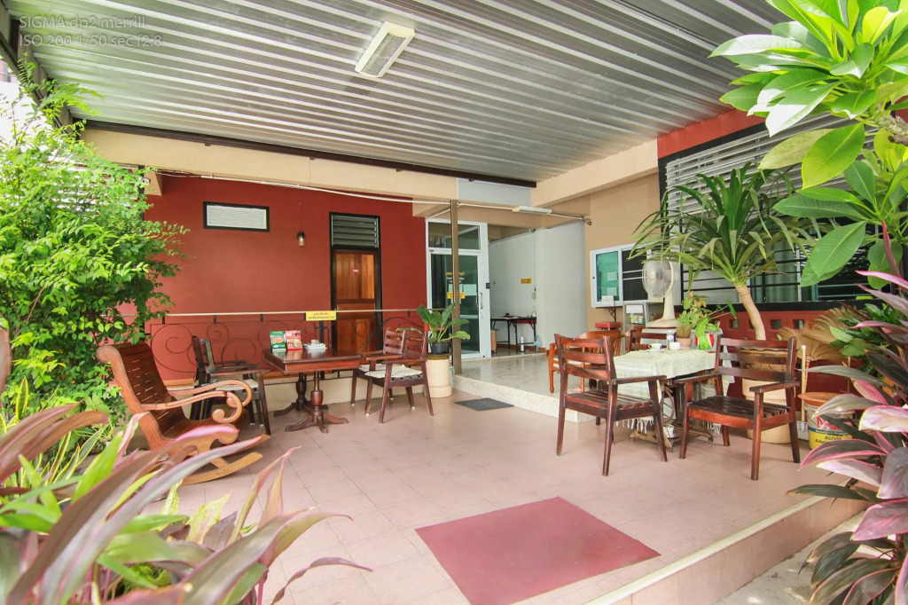Pakdee House