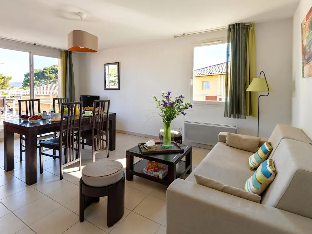 Duplex Cabin Apartment for 8 in Var