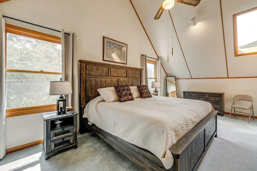 Ski, Hike & Fish: Mtn-view Maggie Valley Retreat