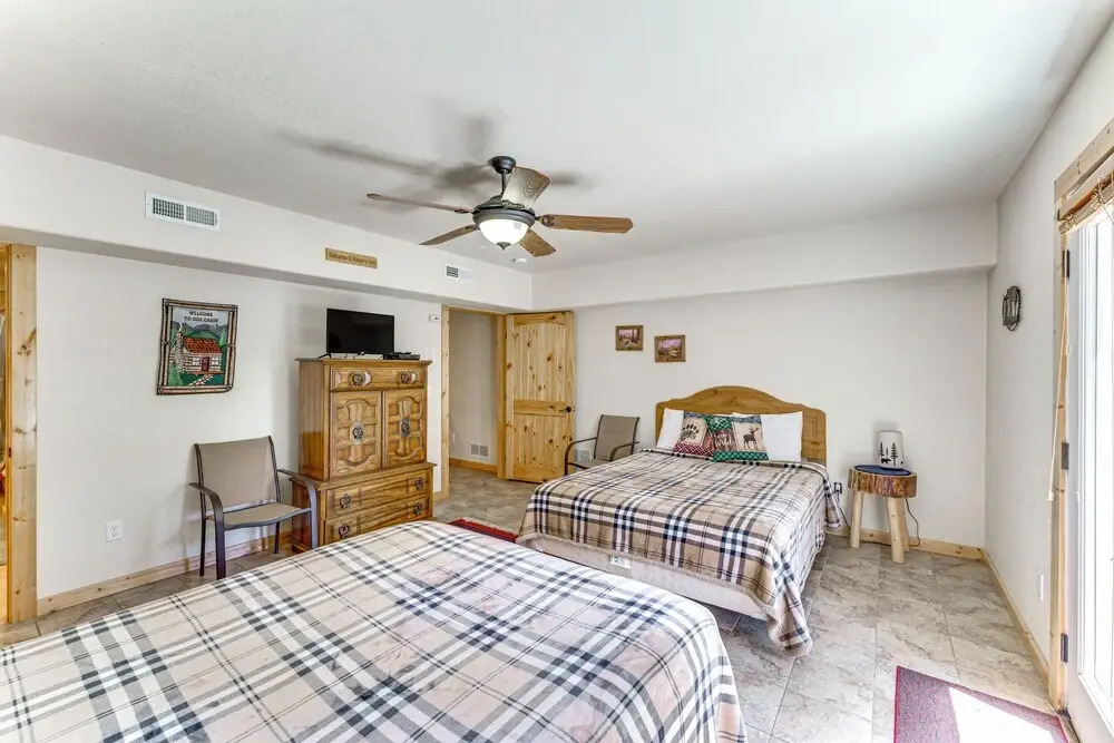 Angel Fire Apartment ~ 2 Mi to Resort!