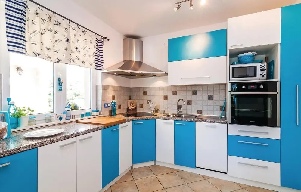 Five-Bedroom Holiday Home In Novigrad