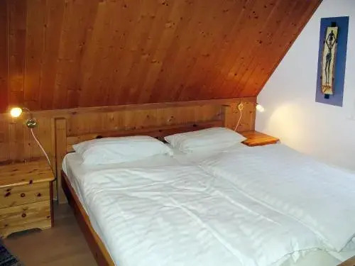 Neues-Ferienhaus-am-schoenen-Ferienpark-Twistesee-Naehe-Bad-Arolsen