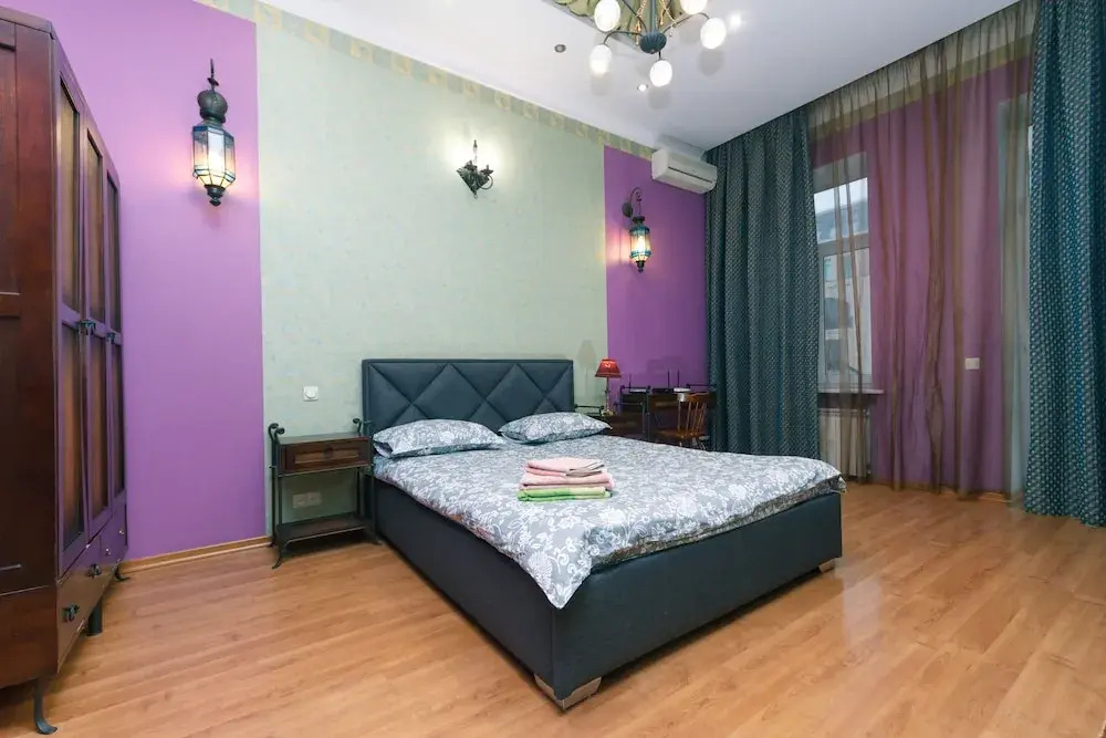 One bedroom Apartment - Centre of Kiev - 2140