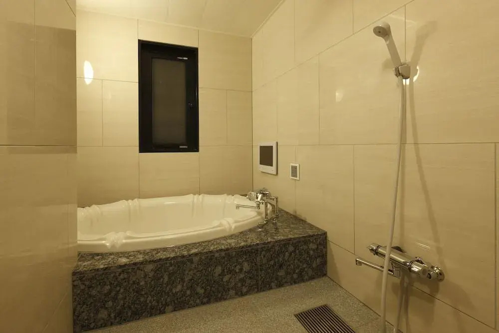 Hotel Valentine Chiryu - Adults Only