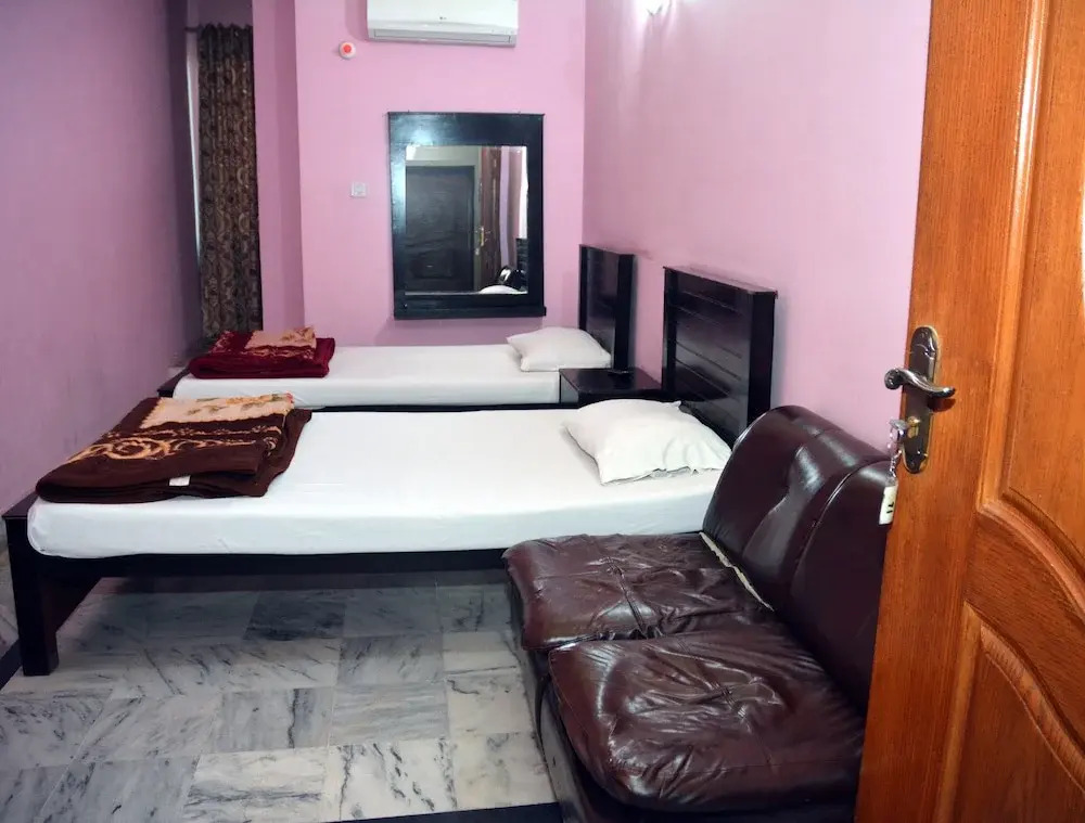 Kulsoom hotel