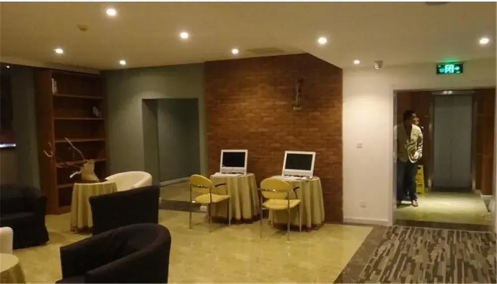 Linxiang Art Fashion Hotel