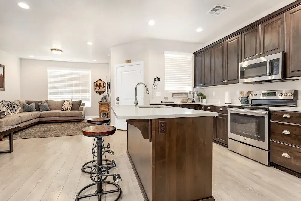 Rim Rock At The Casitas 3 Bedroom Apts