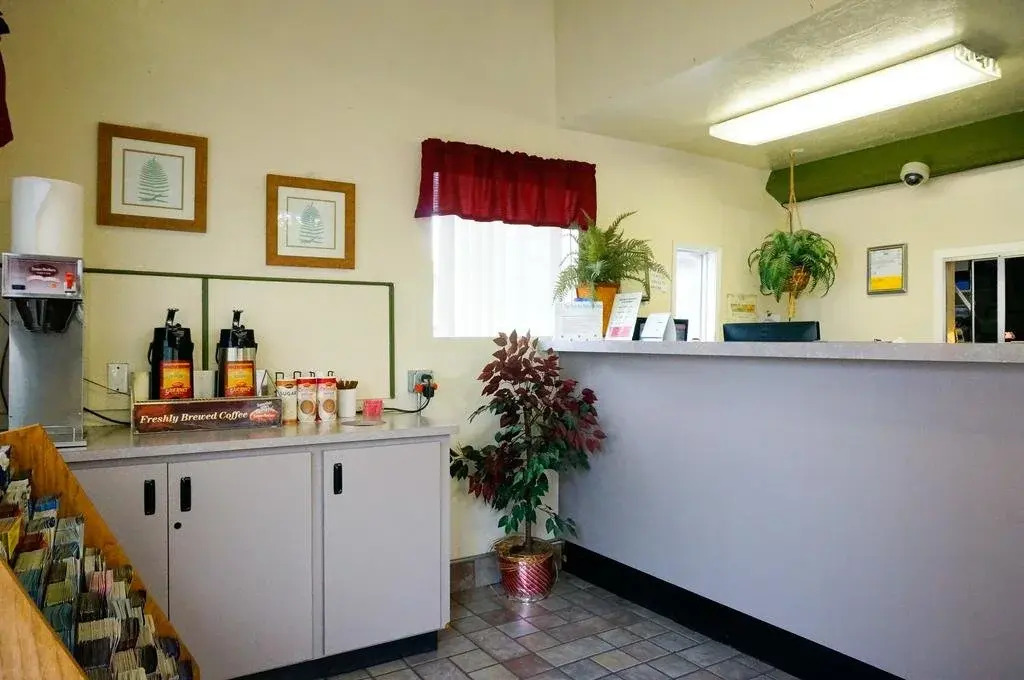 E-Z 8 Motel San Jose 1
