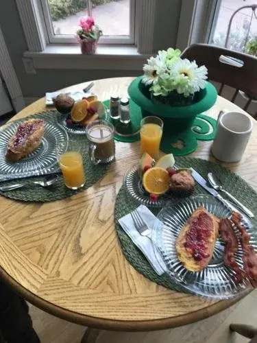 The Iron Gate Inn & Winery