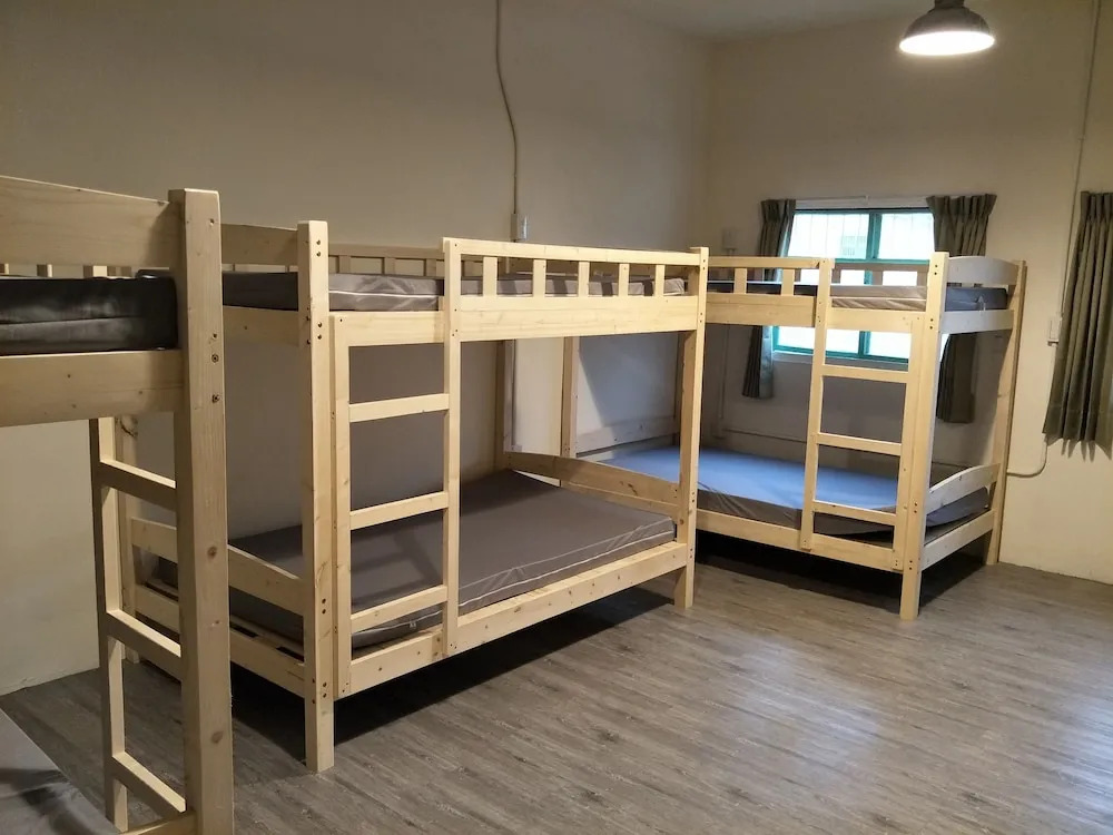 MILU Backpacker Hostel