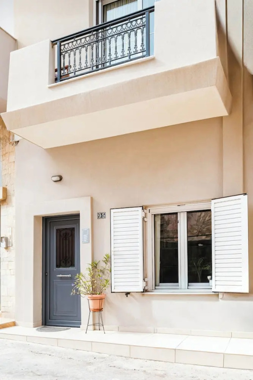 Modern 2-Bedroom Apartment in Heraklion City Center