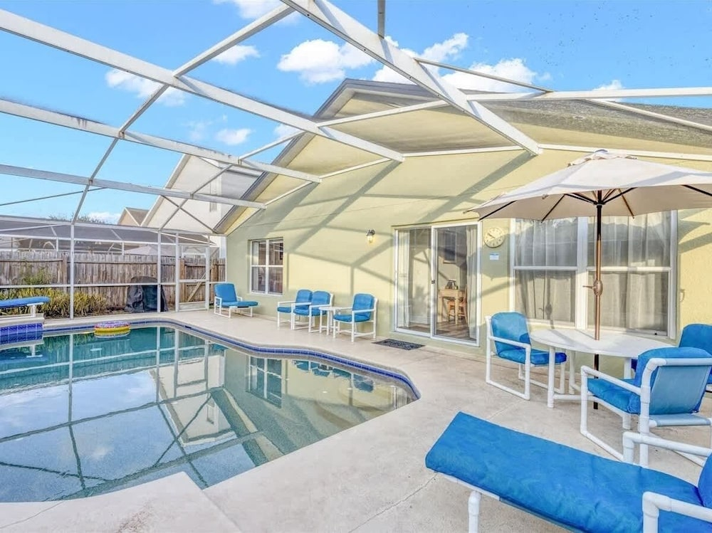 Villa Minutes From Disney 4bd 3bt Private Pool & Games 4 Bedroom Home