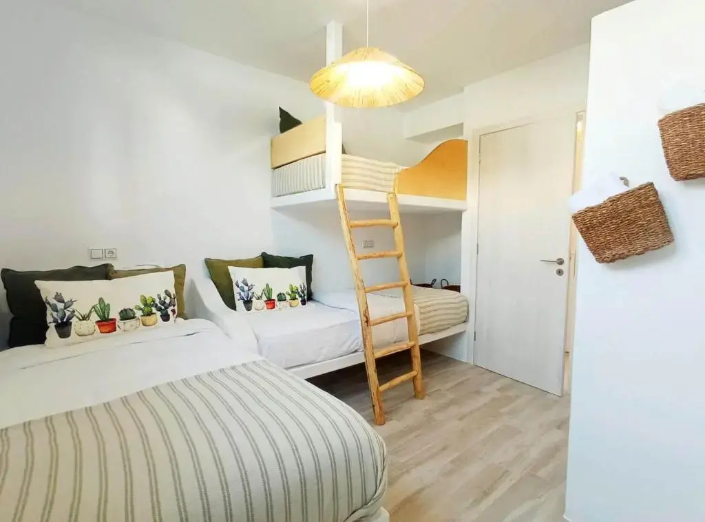 Villa Mila, Agios Prokopios beach, by NaxosVibe