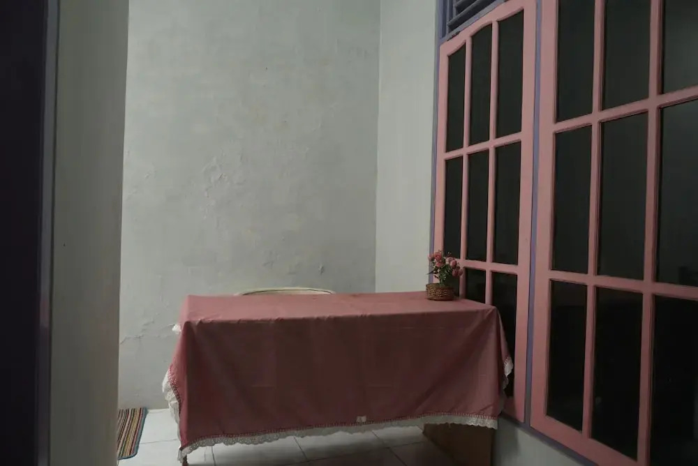Hotel O Wisma Parakita Syariah Near RS Faisal Patalasang