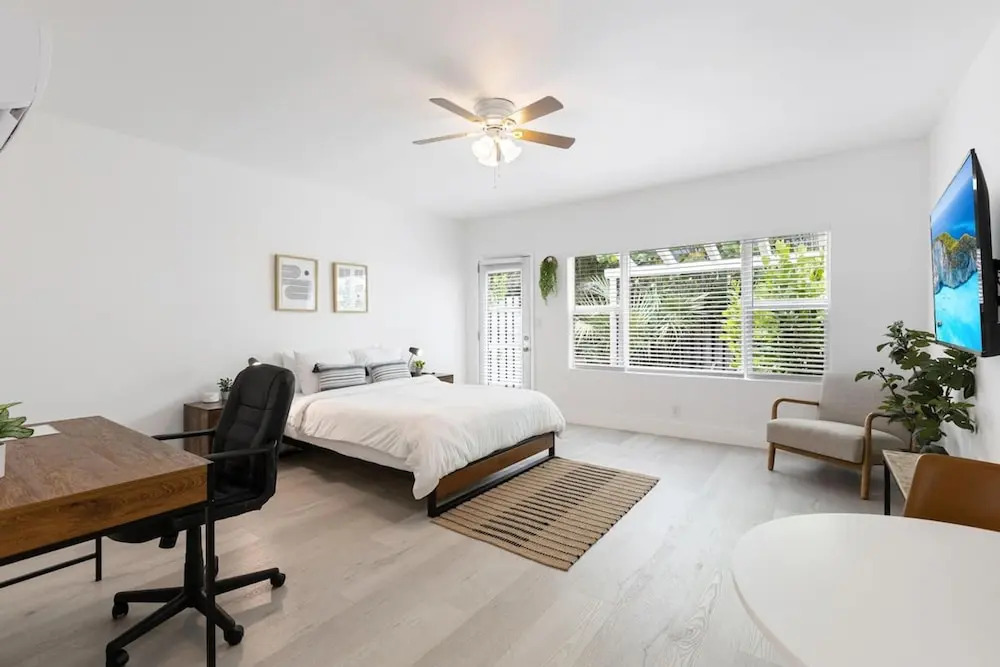 Victoria Park Unique Studio Close to Las Olas Blvd