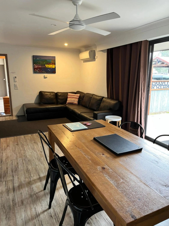 Snowview Holiday Units