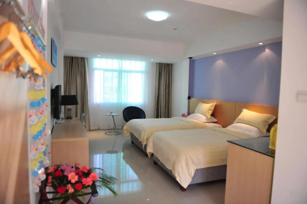 Constellation Hotel