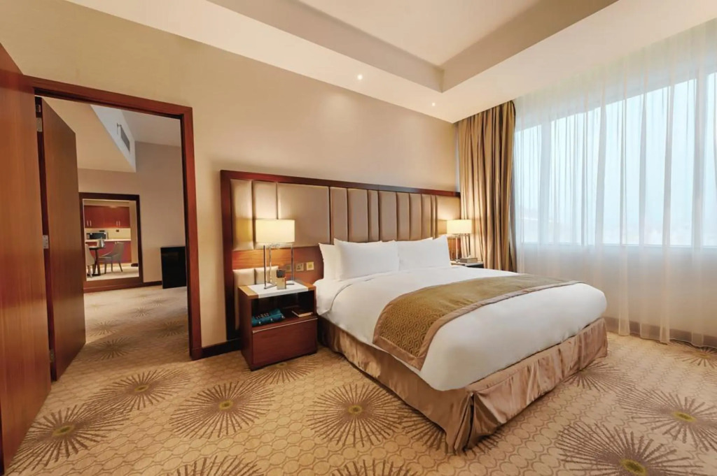 Holiday Suites Al Azizia