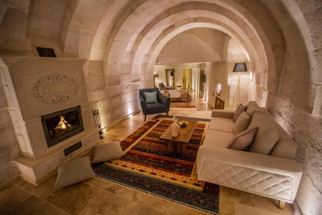 Nino Cave Suites