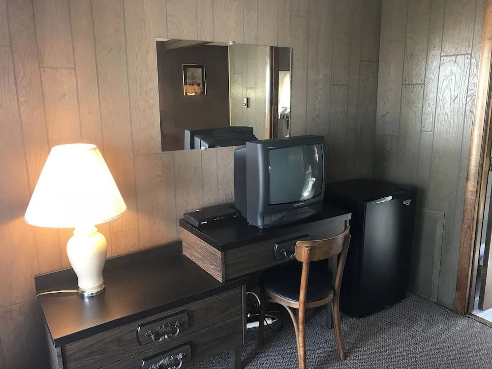 The Janmere Motel
