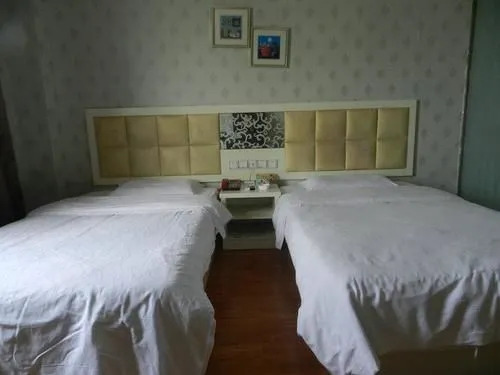 Wuhan Feitai Business Hotel