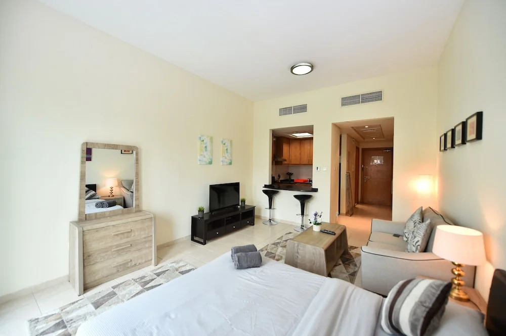 JHN - Fully Furnished Studio Apartment