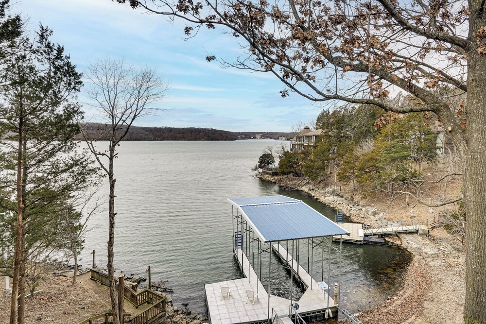 Private Dock at Ozarks Home Next to Margaritaville