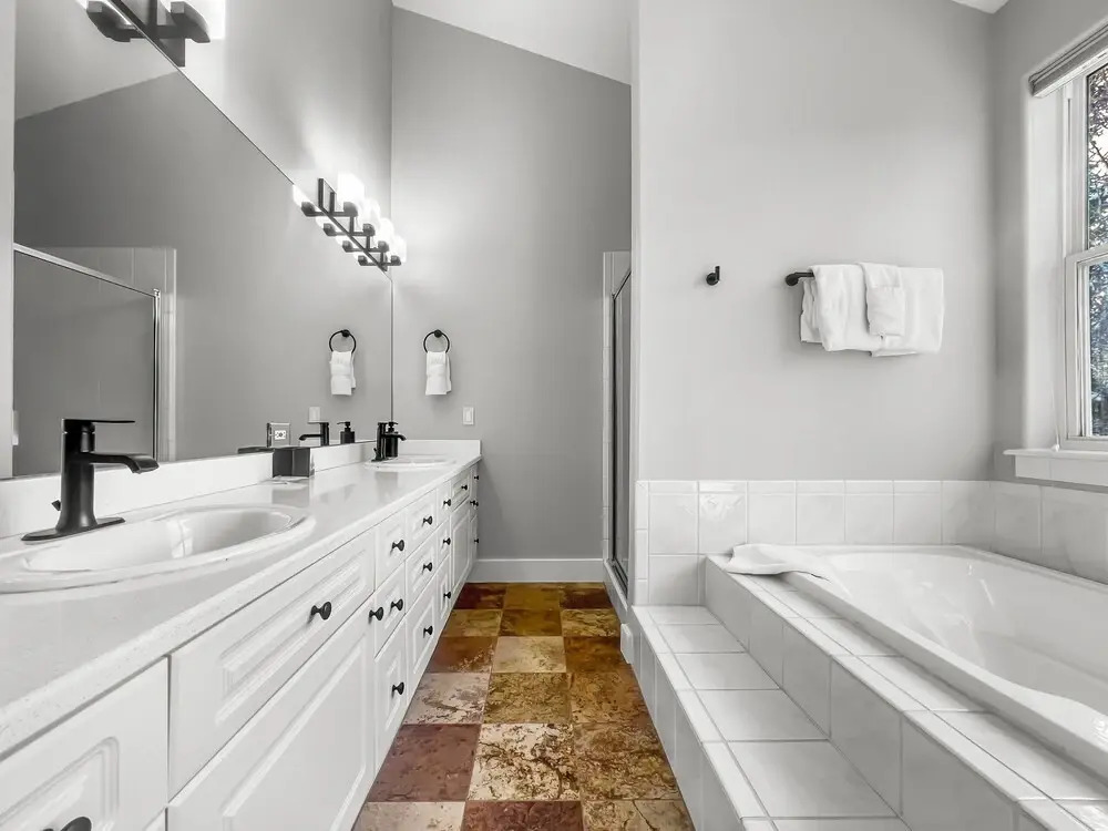 928A Lakepoint Circle 3Br 2,5Ba home