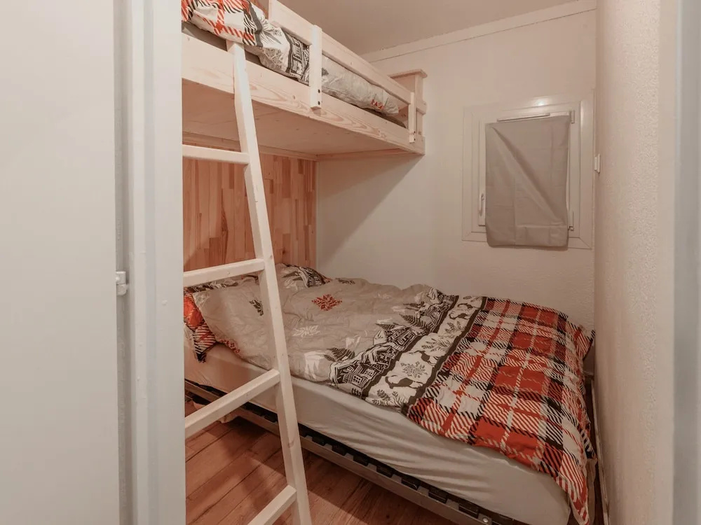 Modern Ski Apartment for 4 in Morillon