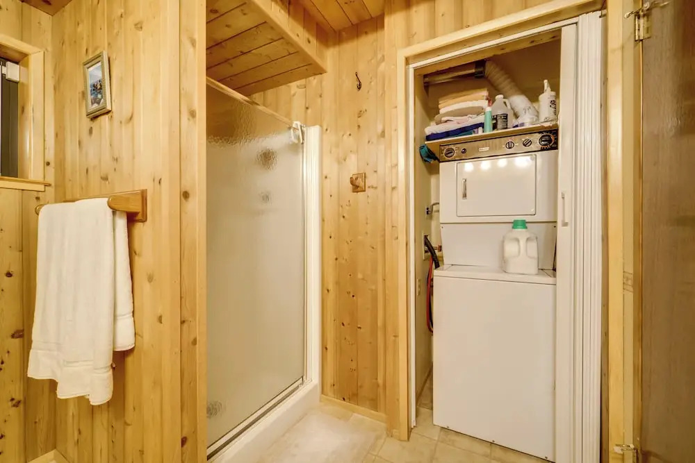 6 Mi to Sugar Bowl Resort: Soda Springs Cabin
