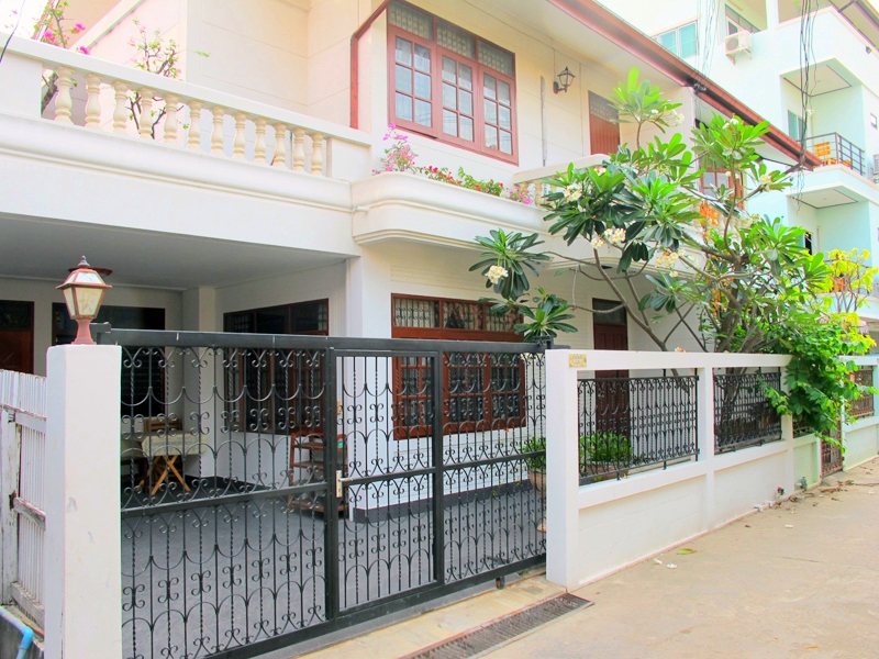 Baan Pailin Holiday Home