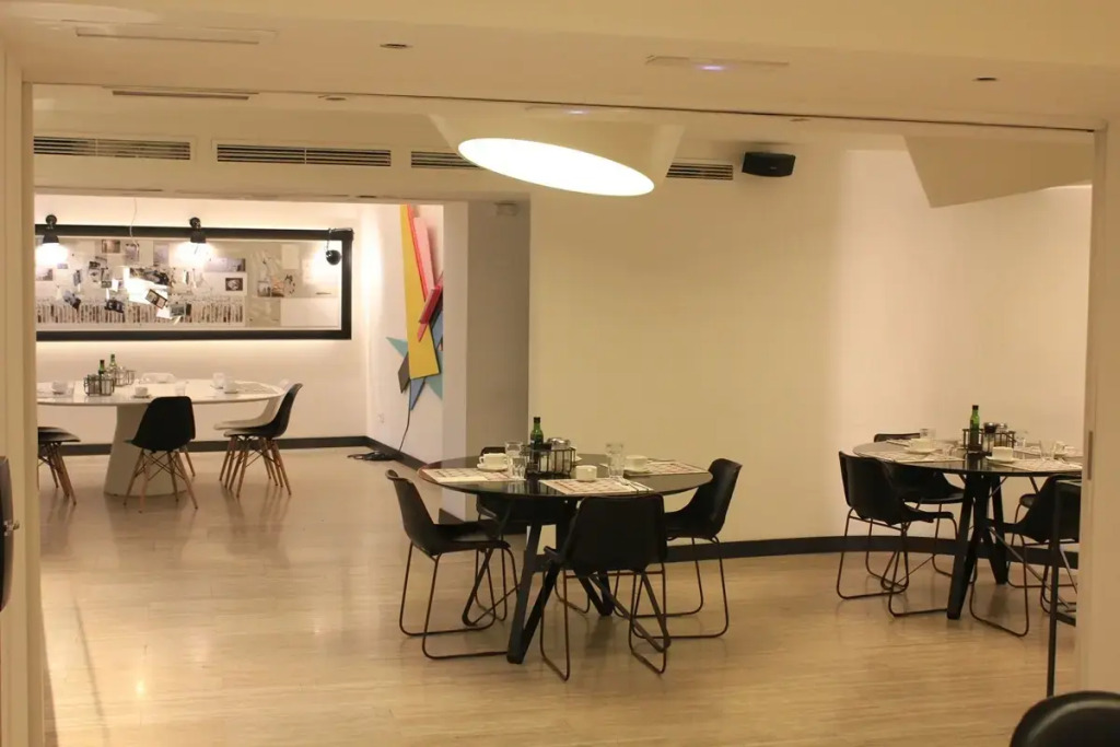 Pol & Grace Hotel