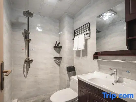 Gang Yongqu Boutique Hotel (Ganzi County Gesar King City)