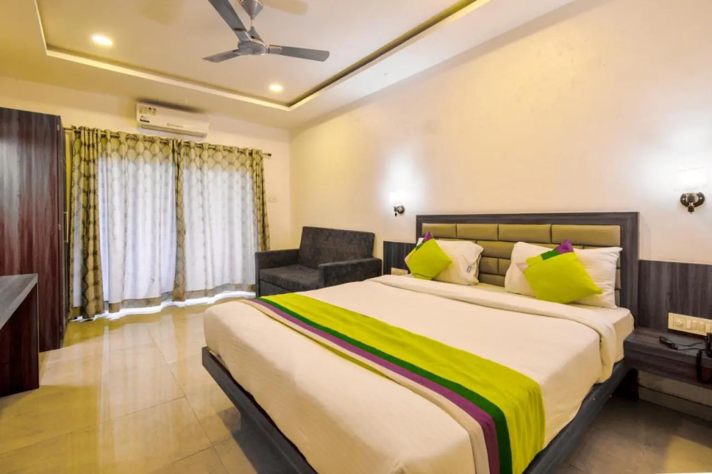 Treebo Prince Palace With Swimming Pool