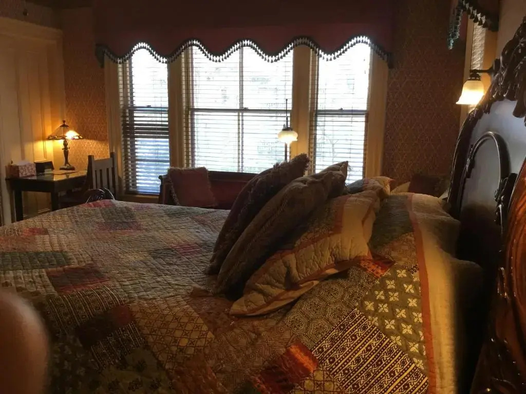 Amherst Inn