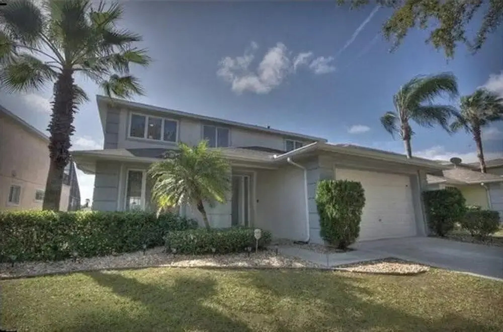 Luxury Villa With Large Private South Facing Pool 4 Bedroom Townhouse by RedAwning