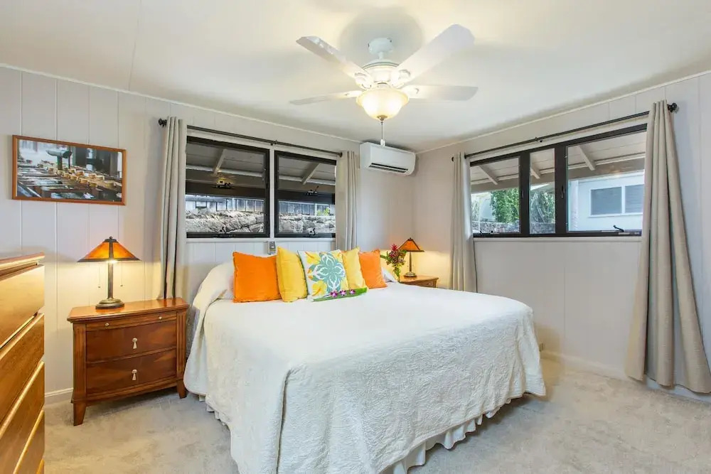 Hale Poola 5 Bedroom Home